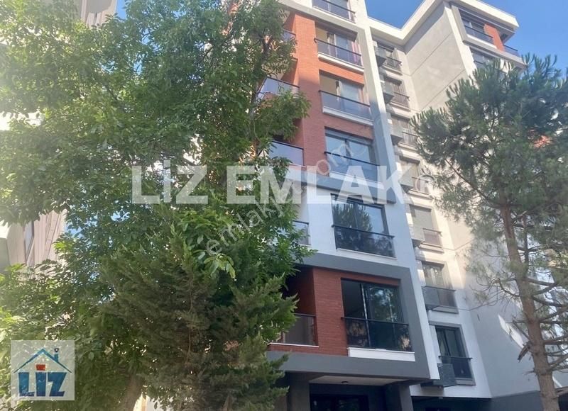 Kadıköy Göztepe Satılık Daire ÖMERPAŞA'DA SIFIR BİNADA BALKONLU EBEVEYNLİ 90 m2. 3+1 DAİRE.