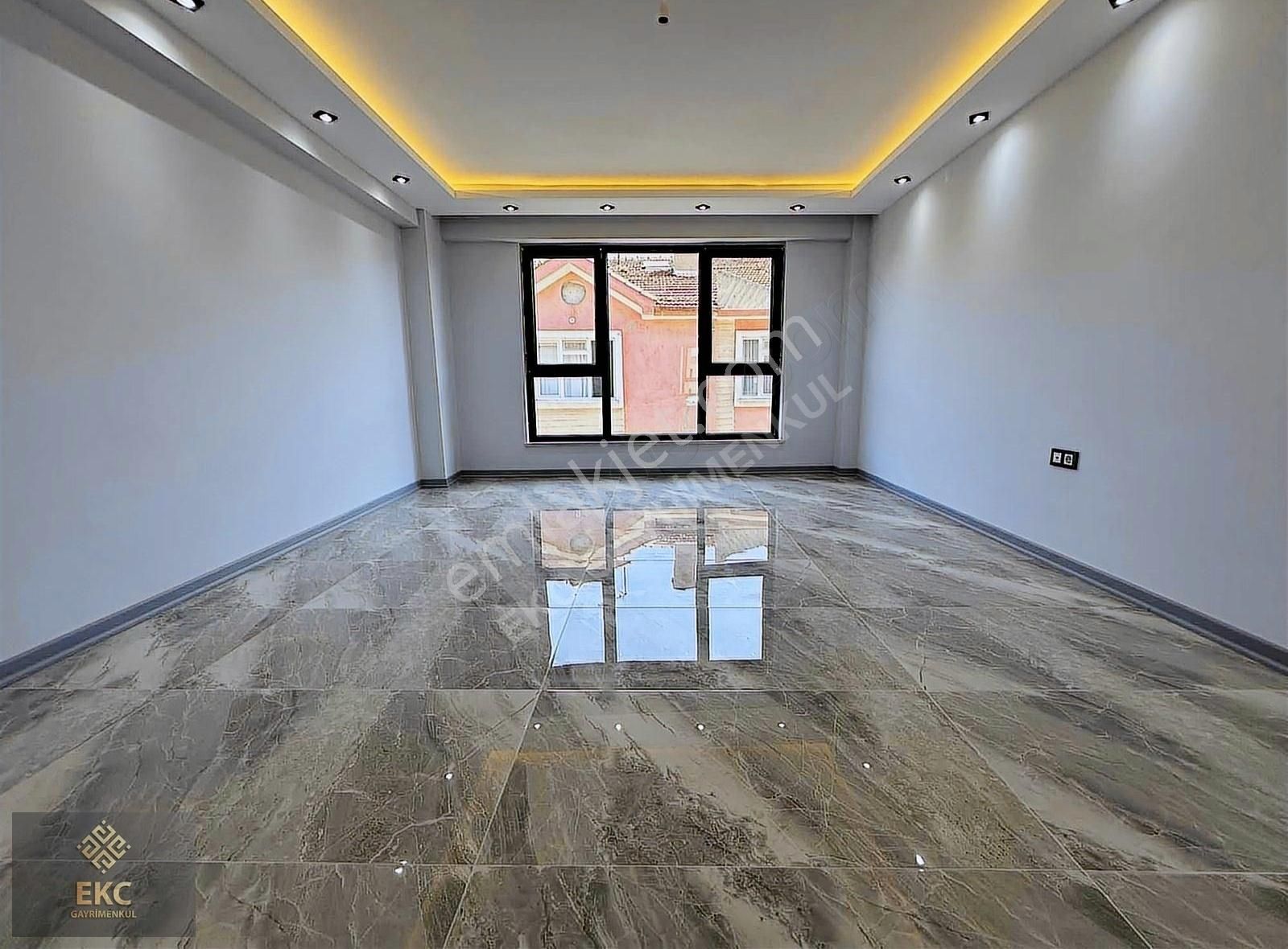 Tepebaşı Batıkent Satılık Daire (EKC) BATIKENT ÜMİT HASTANESİ YAKINI SIFIR 3+1 130m2 DAİRELER