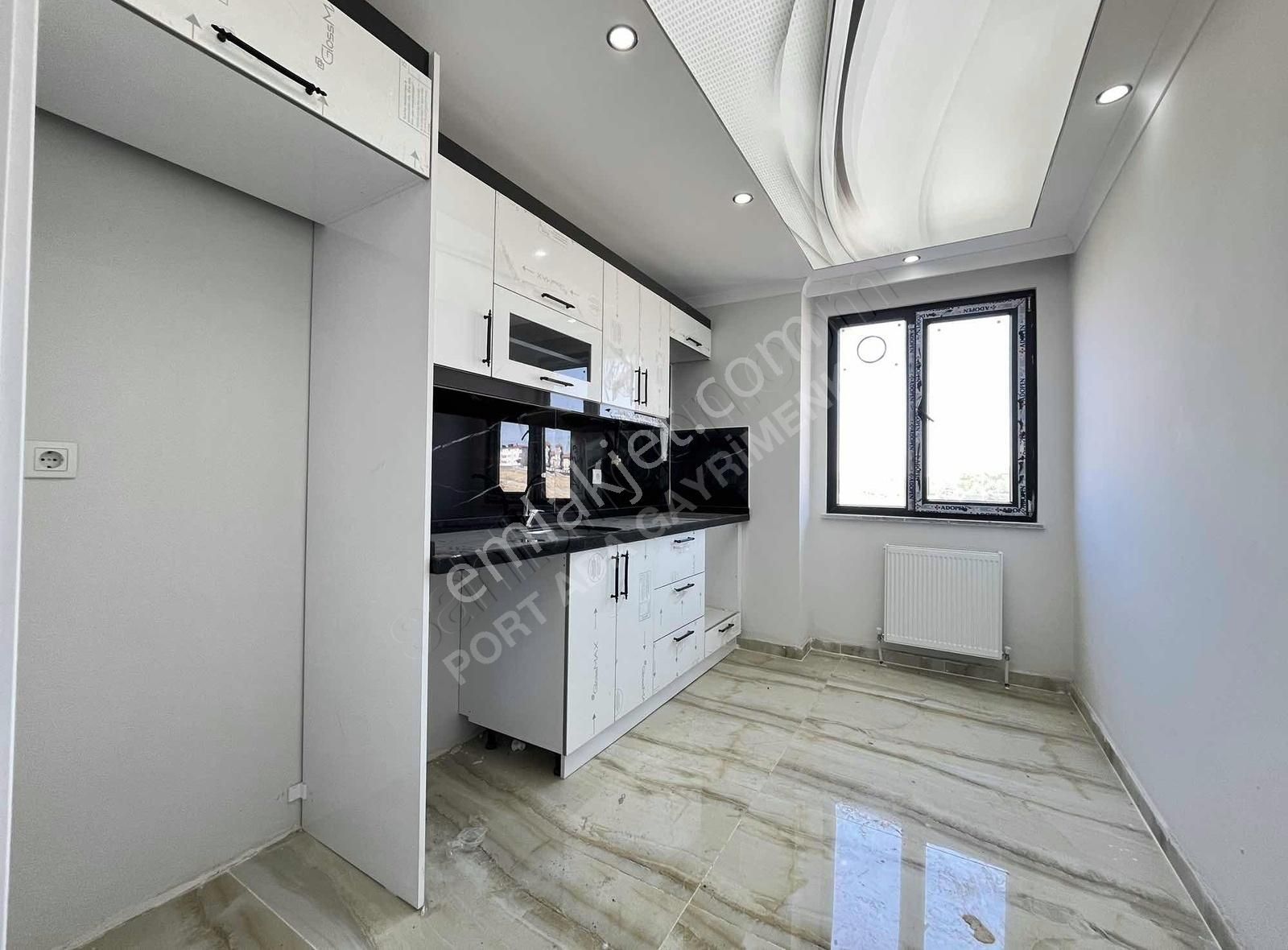 Darıca Osman Gazi Satılık Daire OSMANGAZİ MAHALLESİ TUZLA CADDESİ ÜZERİ 2+1 95M² SIFIR ARA KAT