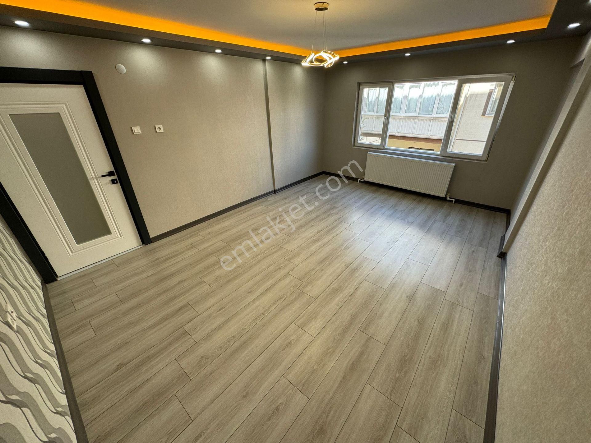 Sincan Atatürk Satılık Daire ATATÜRK  MH'DE 3+1 120M² ÖN CEPHE ARA KATTA FULL YAPILI DAİRE