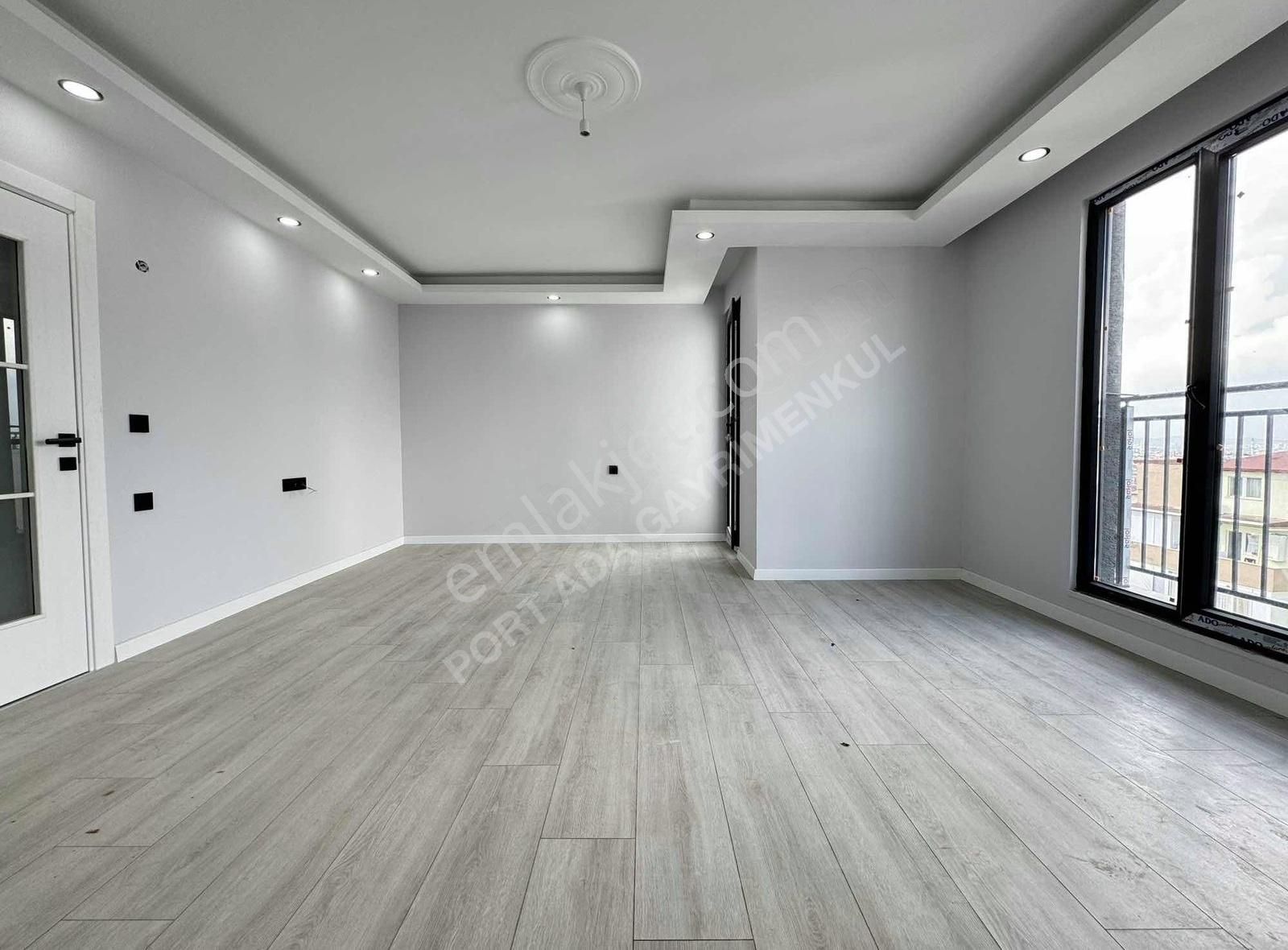 Darıca Bağlarbaşı Satılık Daire TUZLA CADDESİ YAKINI 3+1 180M² SIFIR ASANSÖRLÜ LÜKS FERAH DUBLEX