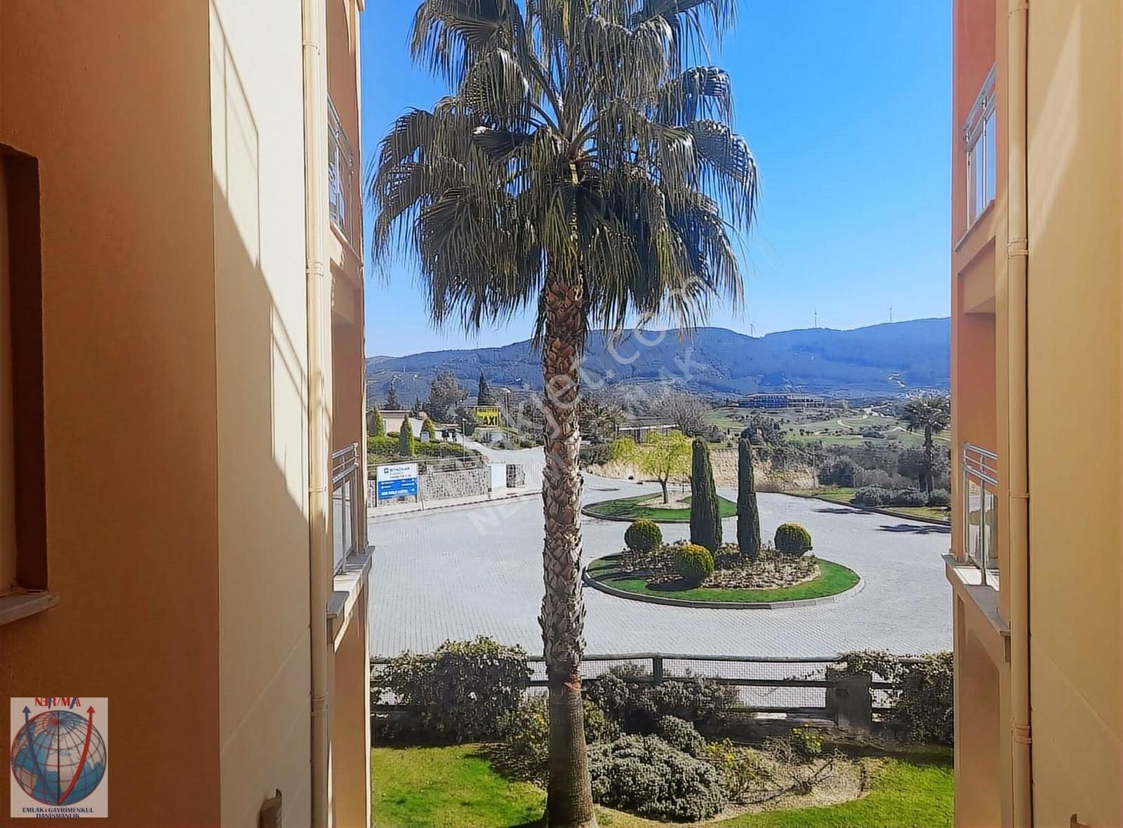 Kuşadası Turistik Tesis İçerisinde Muhteşem Jakuzili Çatıdubleks - Görsel 27