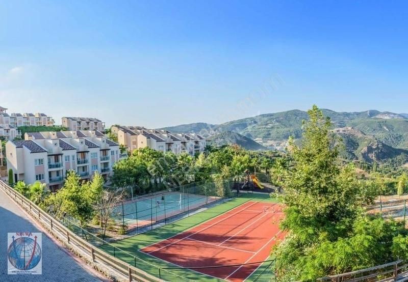 Kuşadası Turistik Tesis İçerisinde Muhteşem Jakuzili Çatıdubleks - Görsel 13