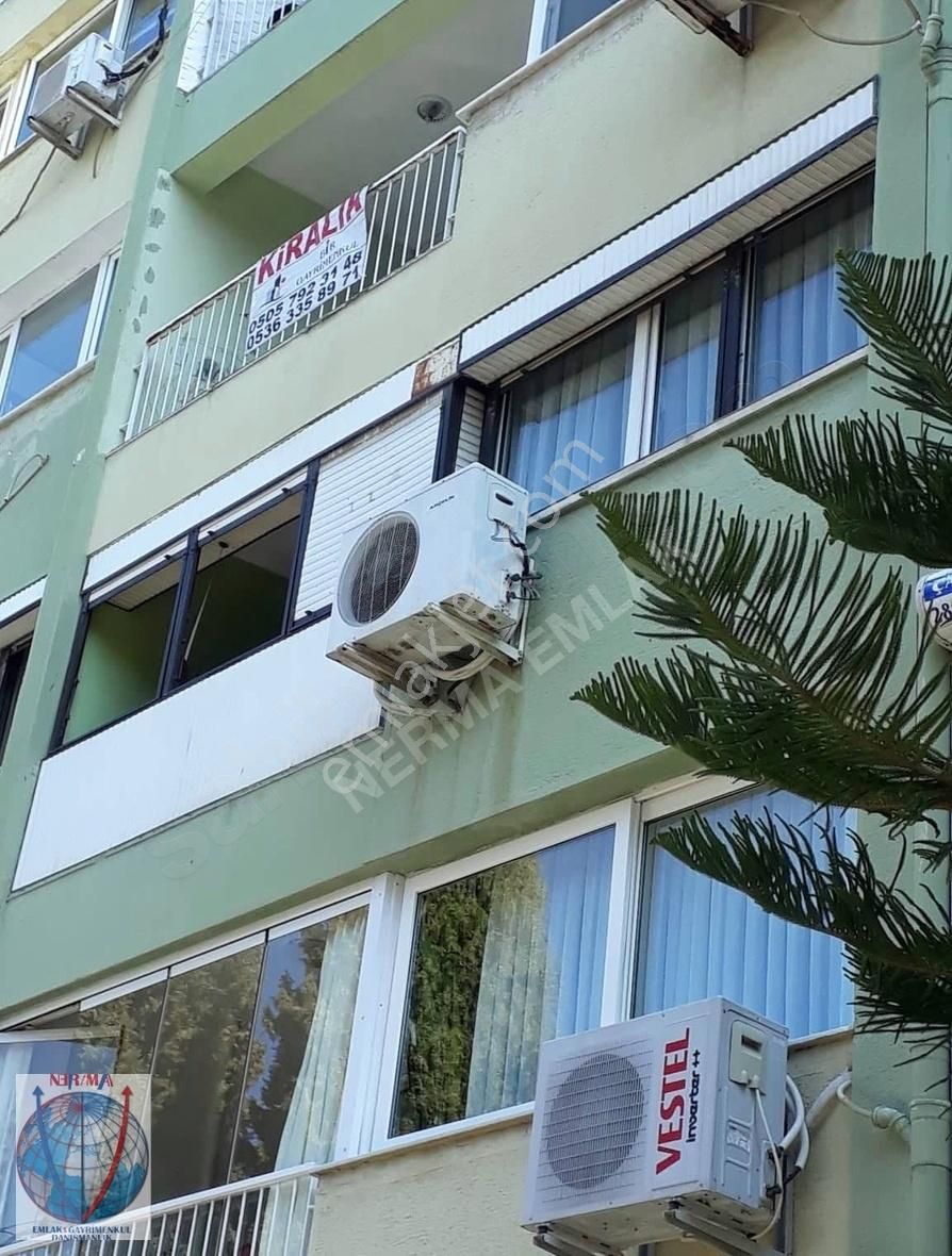 Konak Göztepe Satılık Daire AMERİKAN KOLEJİ YANI BAKIMLI D.GAZLI ARAKAT SATILIK DAİRE...