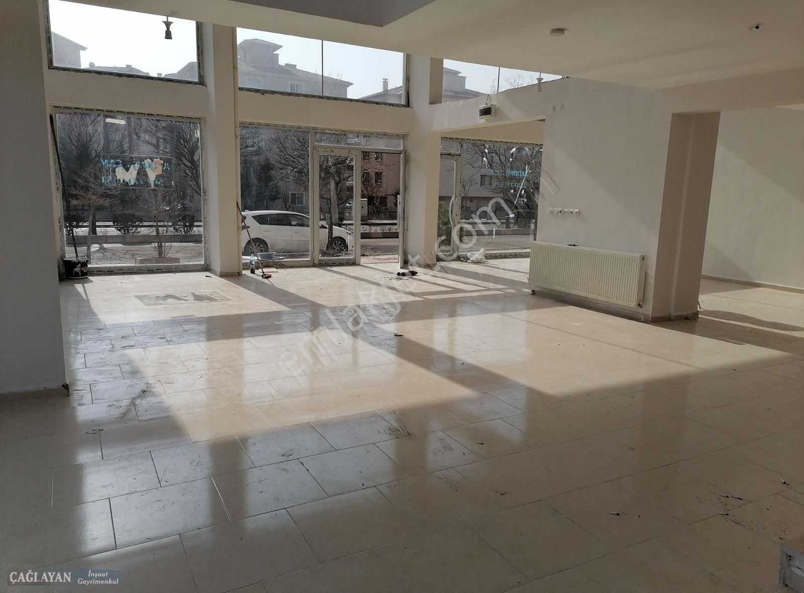 Kahramankazan Atatürk Kiralık Ofis HASAN TAHSİNDE 120 M2 ASMA KATLI BODRUMLU DÜKKAN