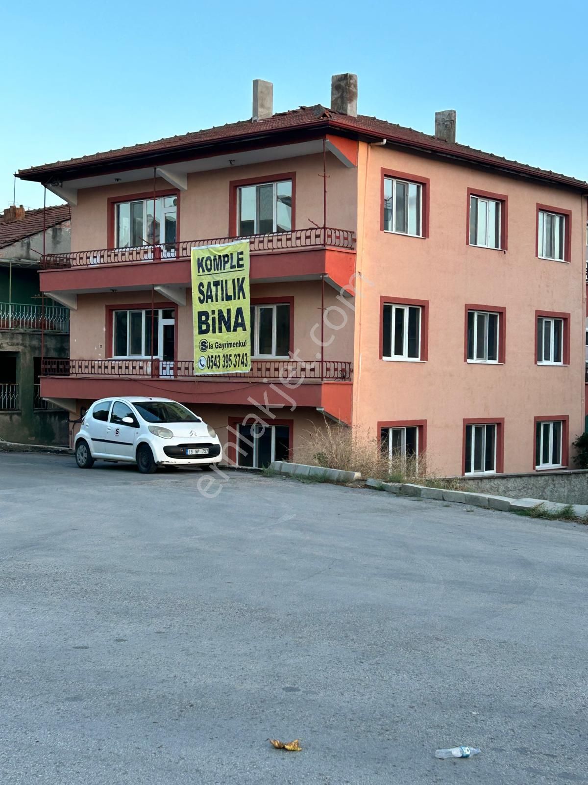 Osmancık Şenyurt Satılık Müstakil Ev  Sıla GAYRİMENKULDEN 3 KATLI 504M2.ARSA TAPULU KOMPLE BİNA SATIŞI