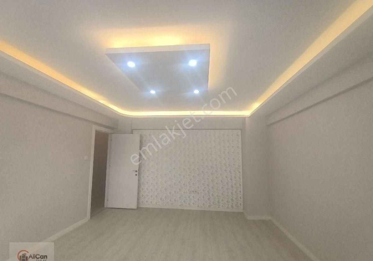 Buca Barış Satılık Daire BARİŞ MAH İLCE EMNİYET MÜDÜRLÜ YANİNDA 3+1 SATILIK DAİRE