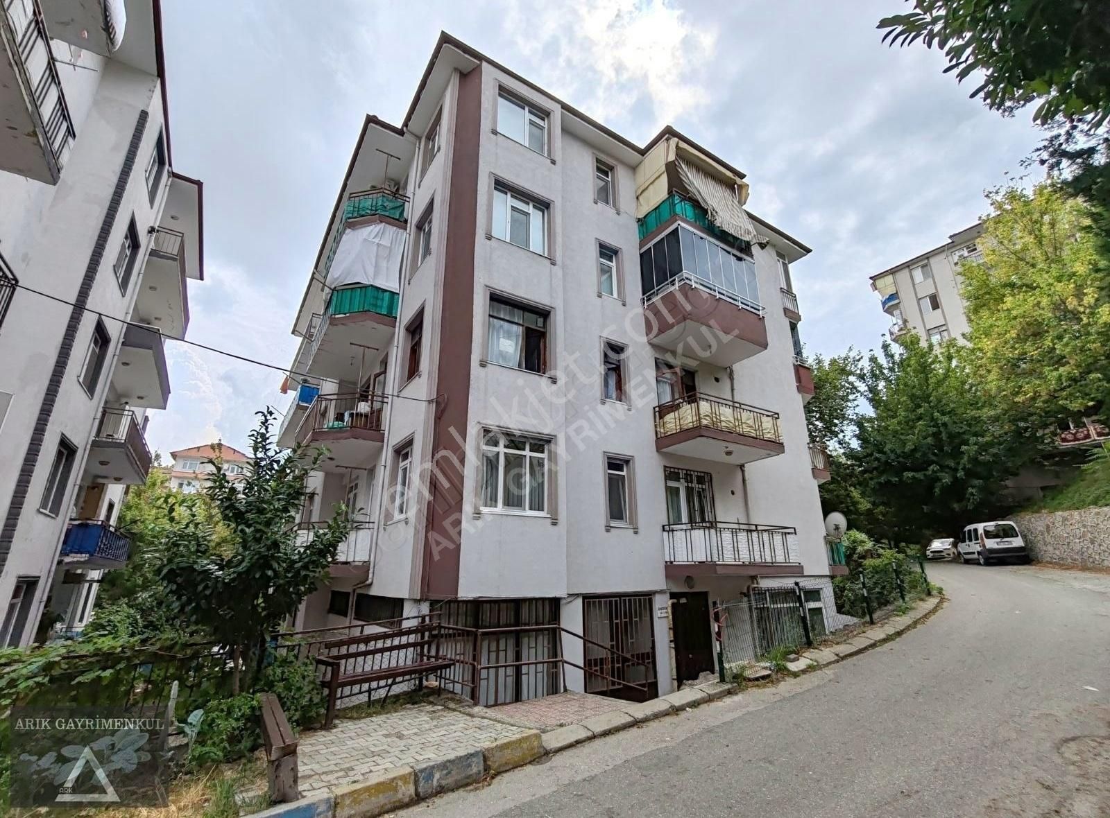 Gölcük Şehitler Satılık Daire ARIK GAYRİMENKUL'DEN ŞEHİTLER DE 3+1 SATILIK DAİRE