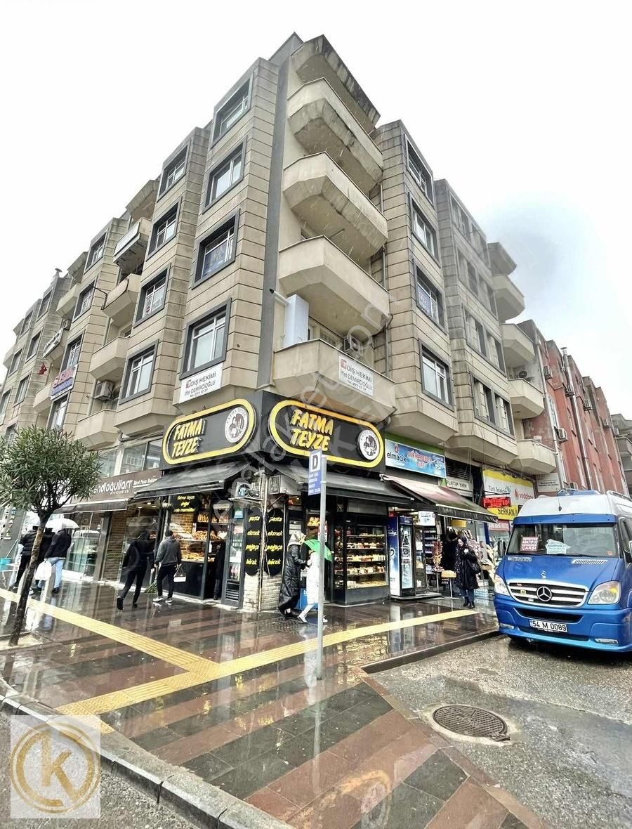 Adapazarı Cumhuriyet Kiralık Ofis KAYMAK EMLAKTAN ÇARK CADDESİDE KİRALIK OFİS