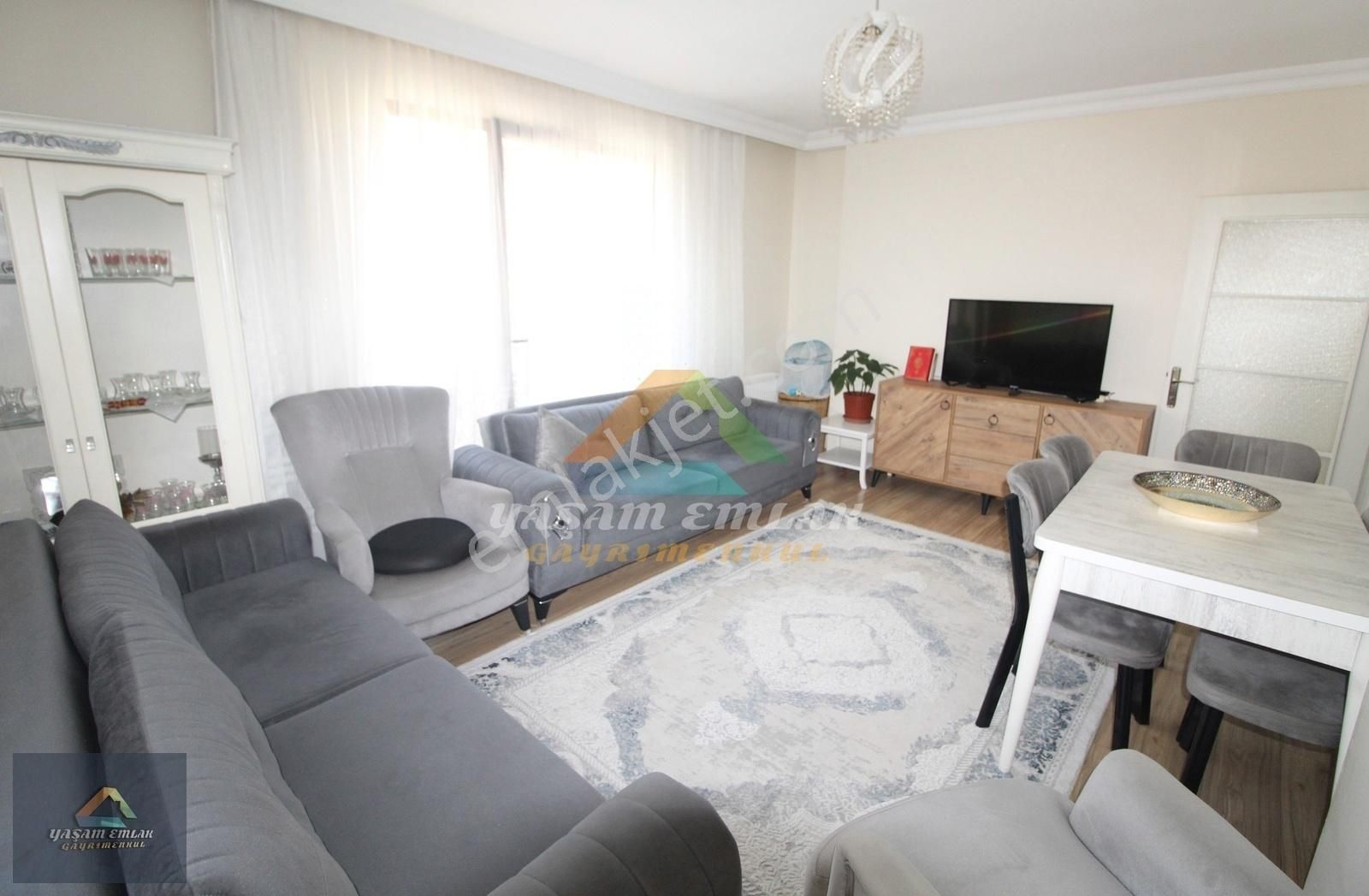 Pendik Kurtköy Satılık Daire YAŞAM EMLAKTAN KURTKÖY DE ARA KAT 3+1 SATILIK DAİRE