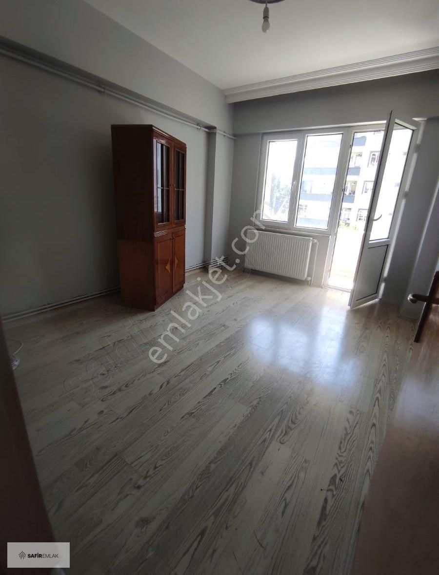 Çınarcık Teşvikiye Bld. (Karşıyaka) Kiralık Daire Teşvikiye'de Harika Konumda 2+1 Kiralık Daire