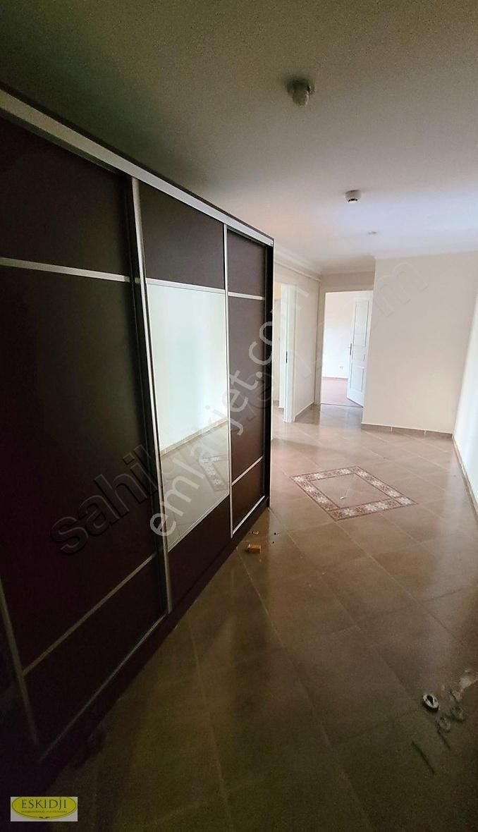 Ümraniye Madenler Kiralık Daire ESKİDJİ' den İDEALİSTKENT 2 KİRALIK 2+1 116m2 ARA KAT DAİRE