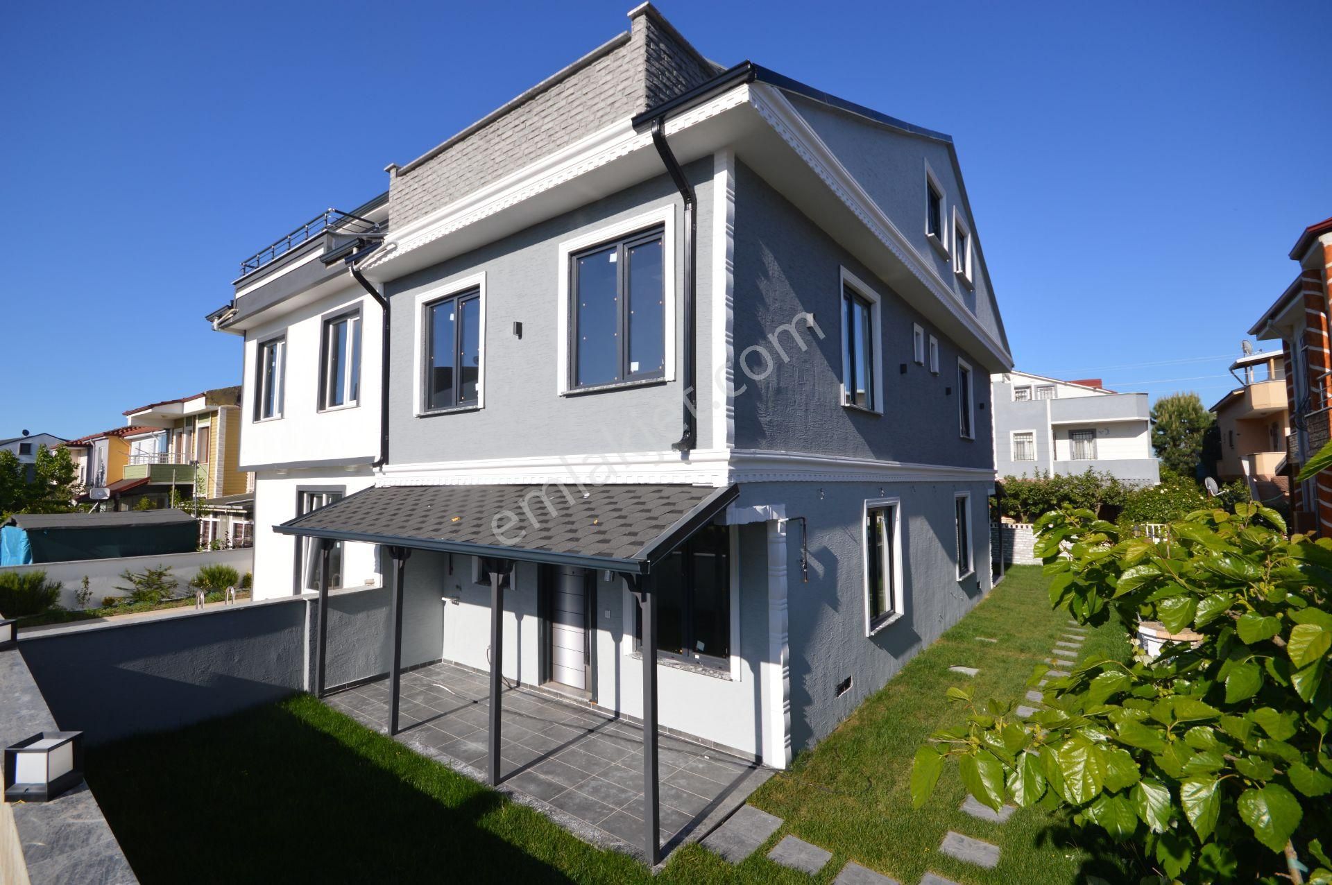 Karasu Yalı Satılık Villa  SAKARYA/KOCAALİ de müstakil bahçeli 3+1 sıfır villa 