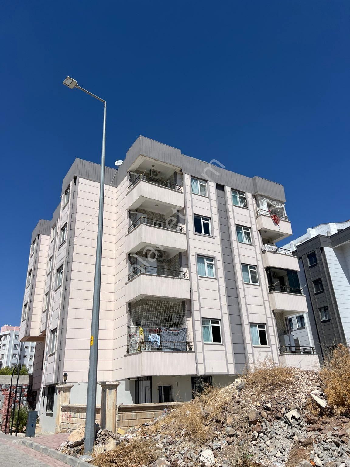 Karaköprü Batıkent Satılık Daire KILIÇ GROUP GAYRİMENKUL MÜSLÜM SALGUT’TAN UYGUN SATILIK 2+1 DAİRE