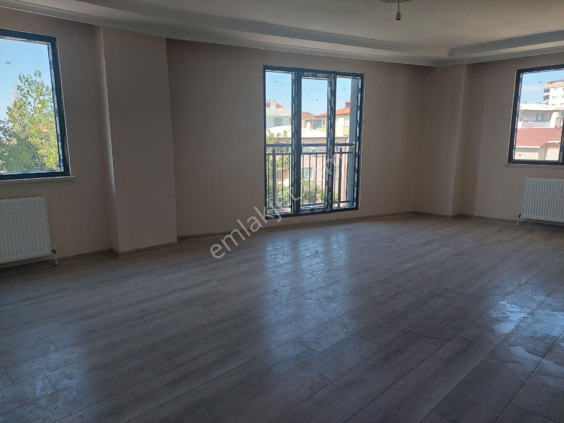 Gebze İstasyon Satılık Daire SATILIK DUBLEX 4+1 200m2 GEBZE İSTASYON MAH MARMARAYA COK YAKIN