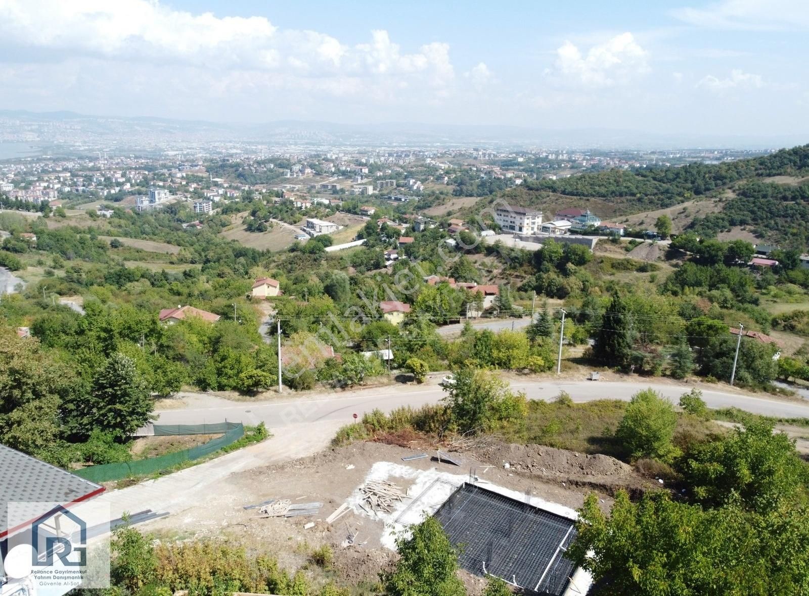 Başiskele Döngel Satılık Villa İmarlı RELİANCE G.D. SATILIK BAŞİSKELE VİLLALIK ARSA