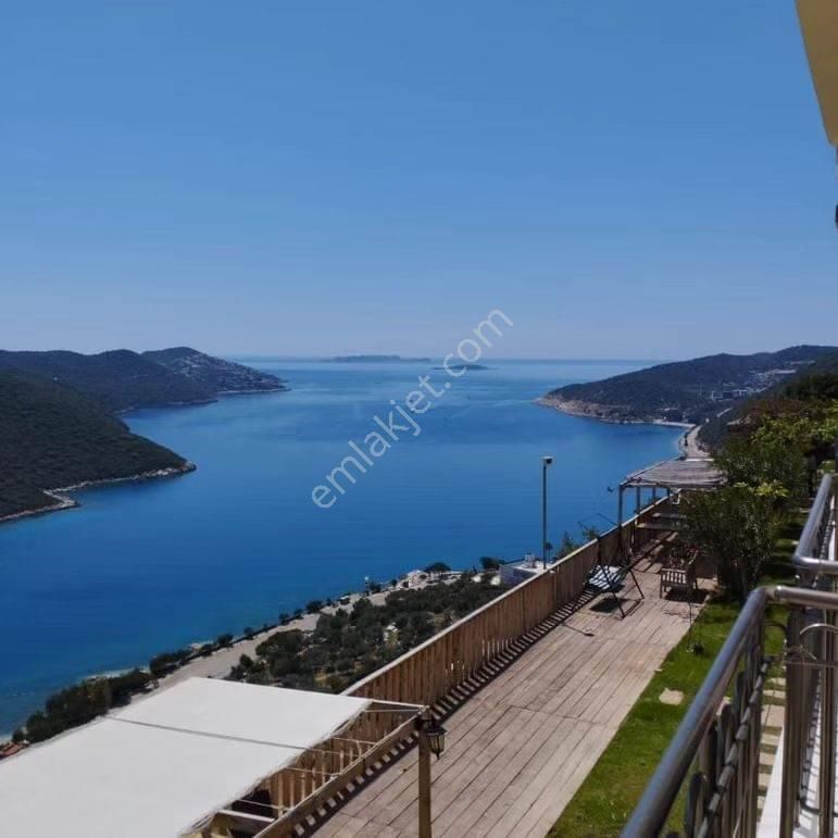 Kaş Andifli Kiralık Daire  Kaş Şirin Evler  Sitesinde   2 Adet  1+1  Daire