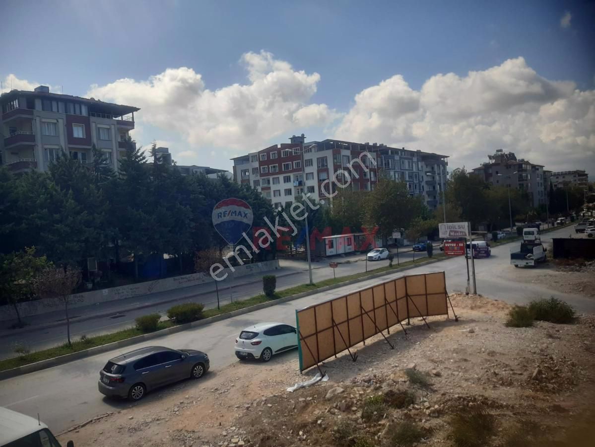 Defne Aşağıokçular Satılık Daire RE/MAX VOGUE DEN LAZKİYE CADDESİNDE SATILIK 4+1 YENİDEN DİZAYN EDİLMİŞ LÜX DAİRE