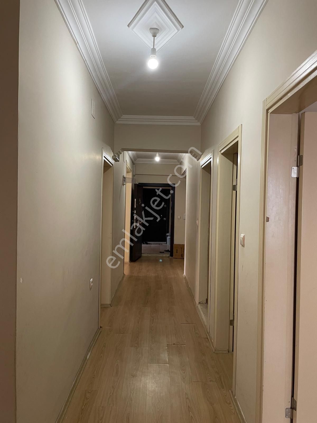 Ağrı Merkez Abide Kiralık Daire 3+1 kapalı otoparklı, doğalgazlı daire