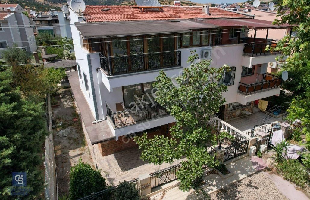 Bergama Bahçelievler Satılık Villa BAHÇELİEVLERDE SATILIK LÜX VİLLA