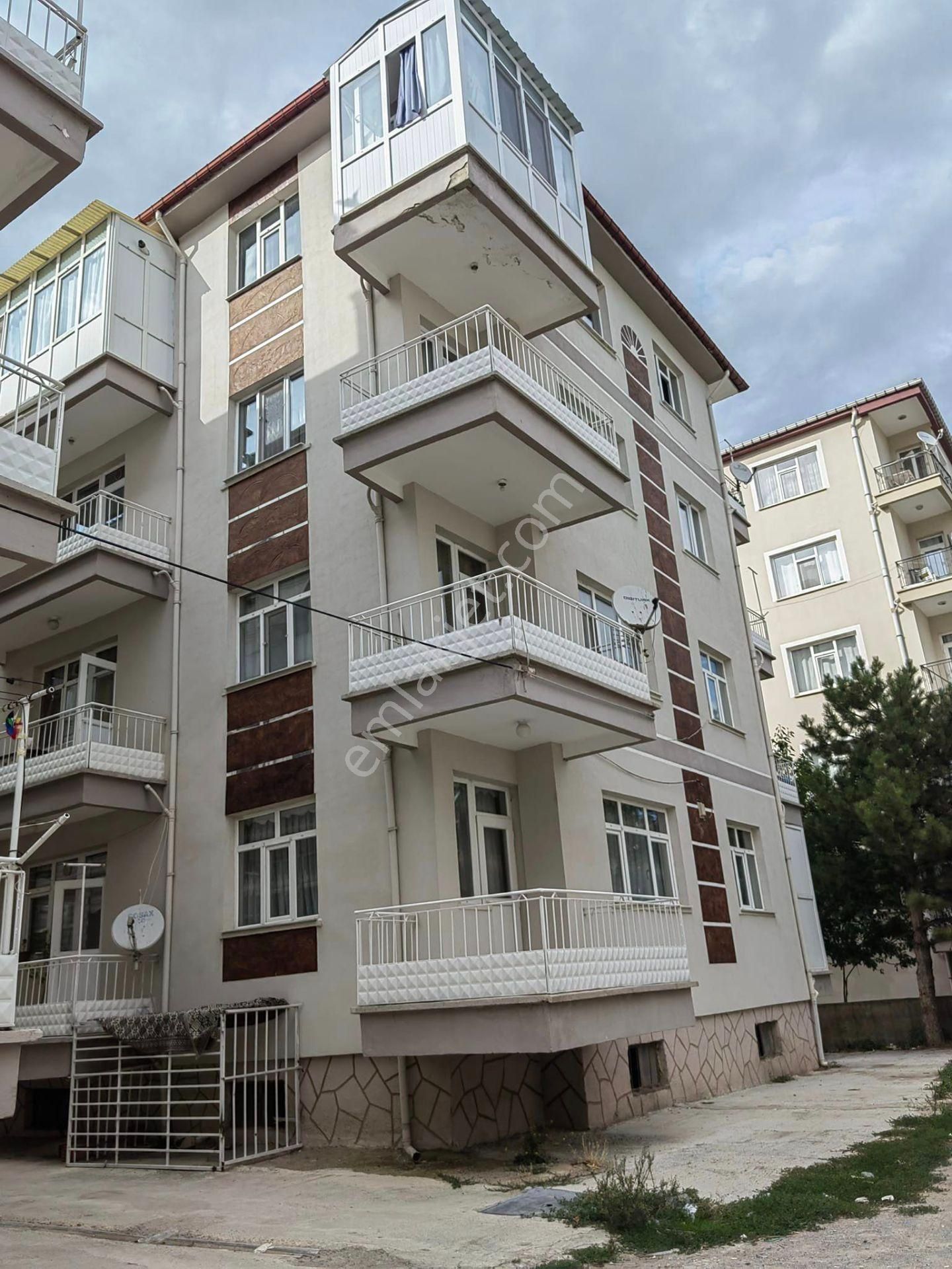 Akşehir Yeni Satılık Daire  NASREDDİN  EMLAKTAN KOŞUYOLUNDA SATILIK DAİRE