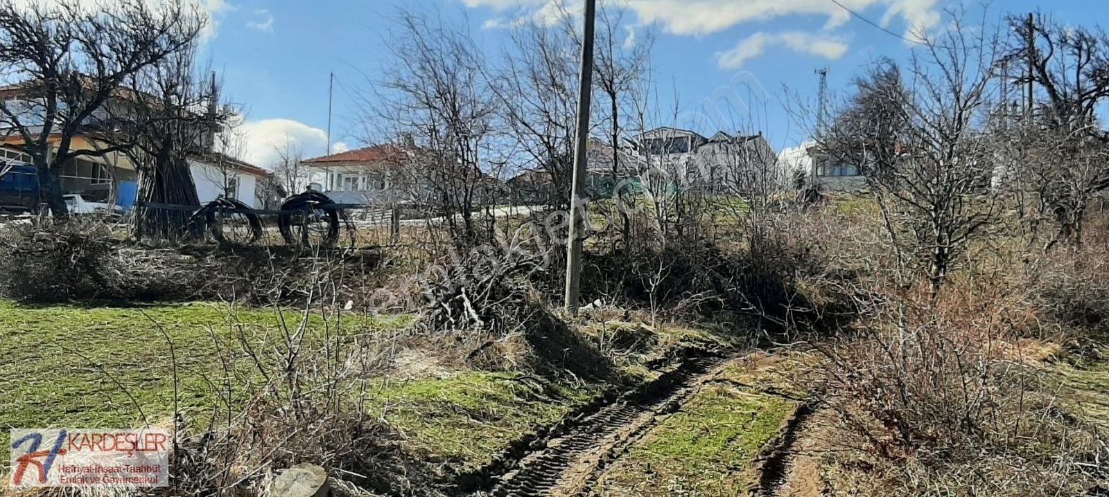 Pamukova Eskiyayla Satılık Konut İmarlı ^^^İKİ YOLA CEPHE OVA VE ORMAN MANZARALI 2600 M2 İMARLI ARSA^^^