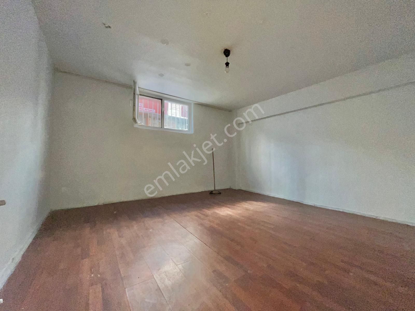 Esenler Kazım Karabekir Kiralık Daire  TÜRKİYE EMLAK KAZIM KARABEKİR MAH B.KAT 2+1 80m2 KİRALIK DAİRE