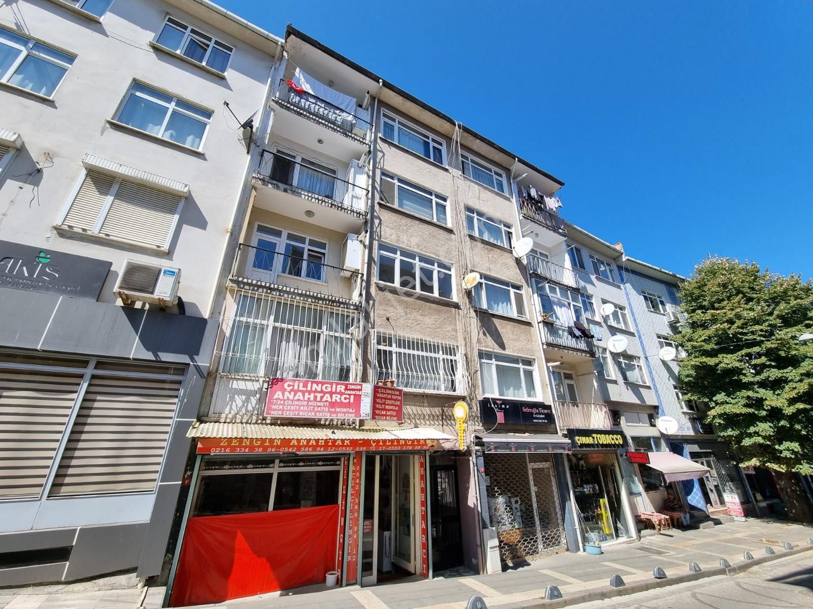 Üsküdar Mimar Sinan Kiralık Daire  NAZ EMLAKtan Nevçarşı, Belediye ve Kaymakamlık Karşısında 3+1 Kiralık Daire