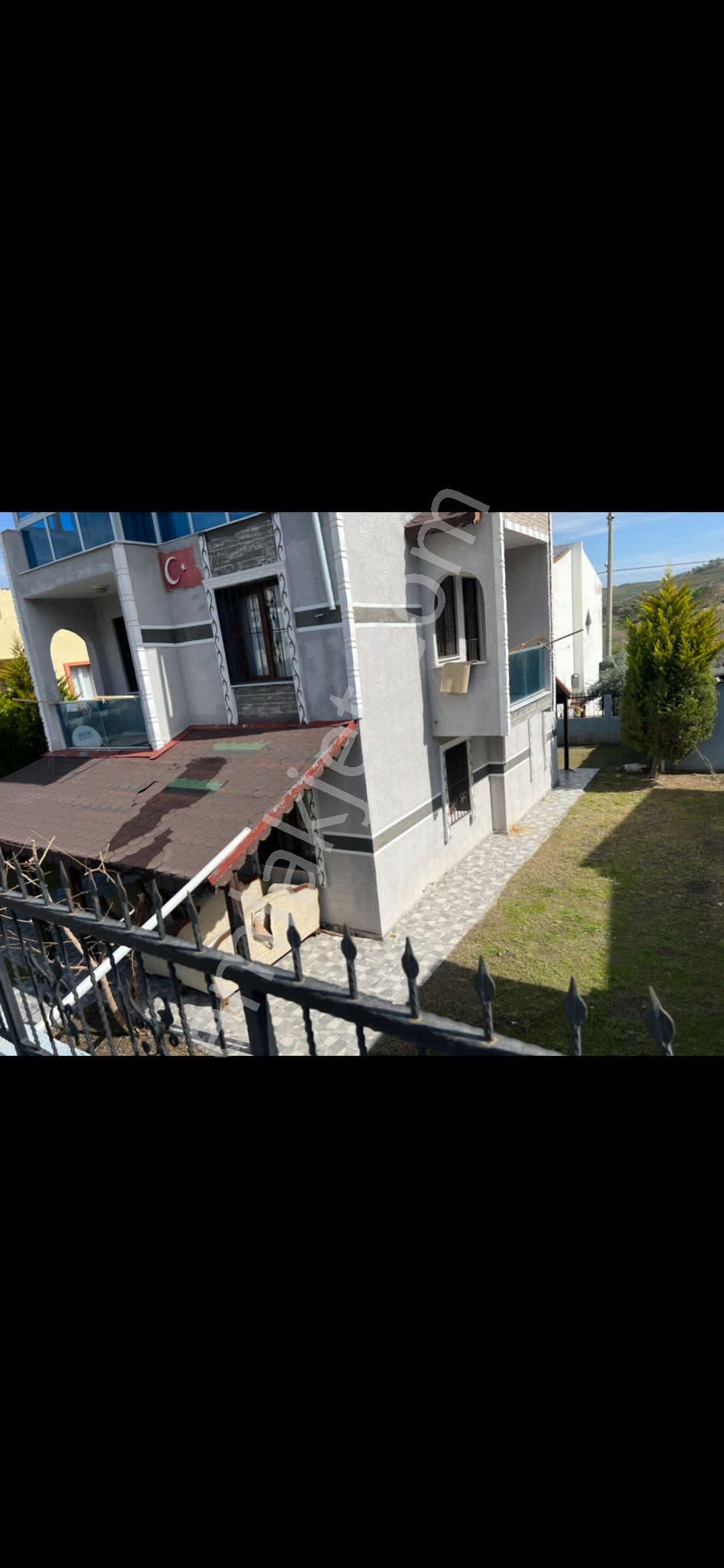 Seferihisar Mersin Alanı Satılık Villa SEFERİHİSAR AKARCA DA DENİZ TARAFINDA ACİL SATILIK 5+1 TEK MÜSTAKİL VİLLA