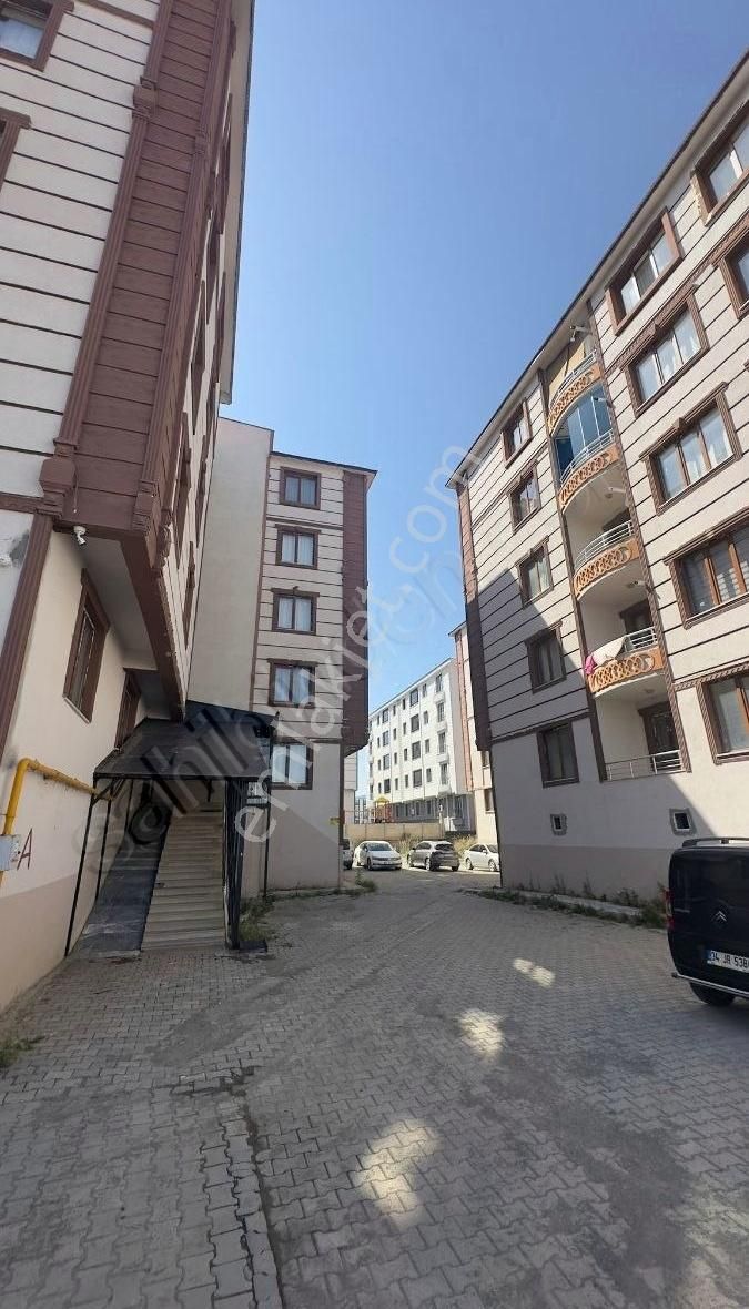 Kars Merkez Yenişehir Kiralık Daire BULUT GAYRİMENKUL'DEN KİRALIK YENİŞEHİRDE ARAKAT 3+1 DAİRE