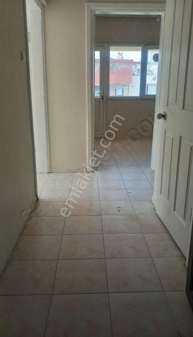 Buca Adatepe Site İçerisinde Kiralık Daire Buca Adatepe Mahallesi'nde 3+1 kiralık daire