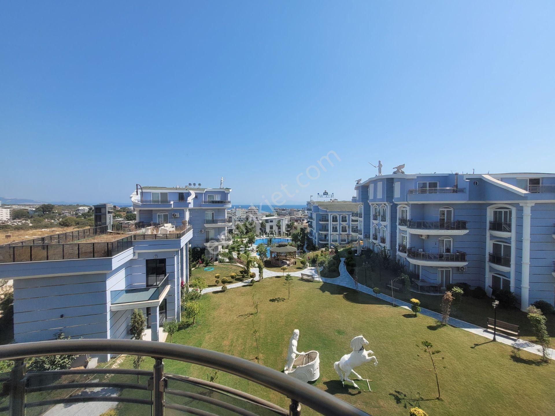 Didim Altınkumda Yeşil Ve Geniş Havuzlu Lüks Sitede 3+1 Dubleks - Görsel 30