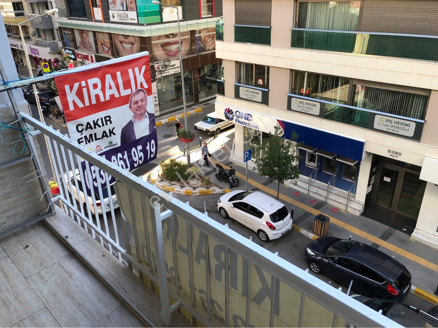 Balçova Eğitim Kiralık Daire  BALÇOVA ATA CADDESİNDE KİRALIK EŞYALI DAİRE