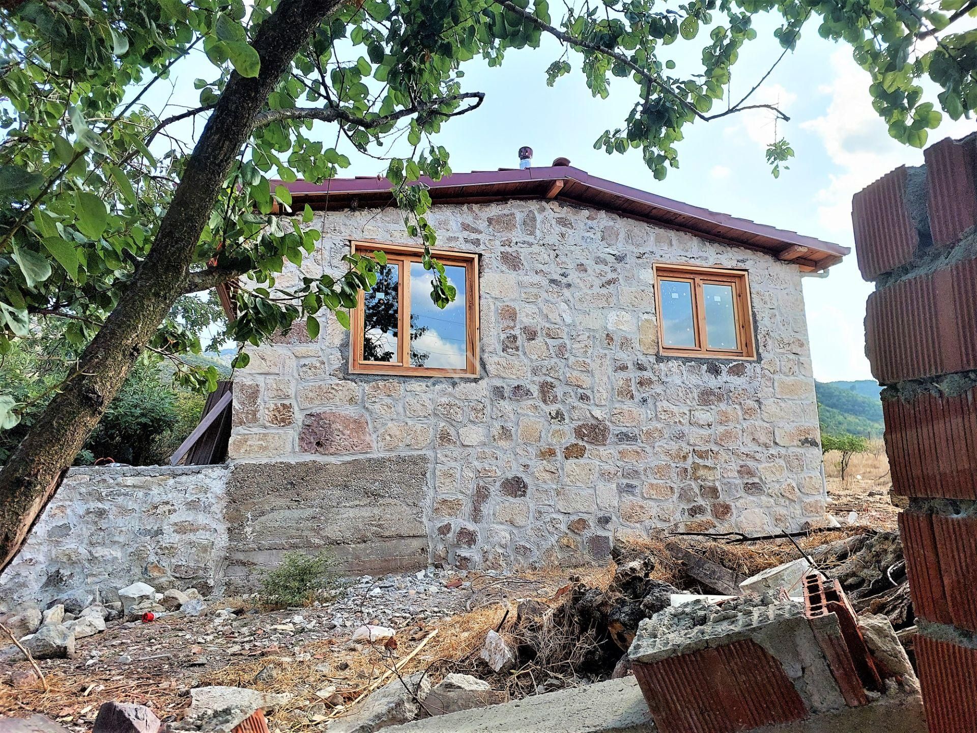 El/ya Ataköyde Köy İçerisinde 4288 M2 Arsa Taş Ev Yetişmiş Ağaç - Görsel 29