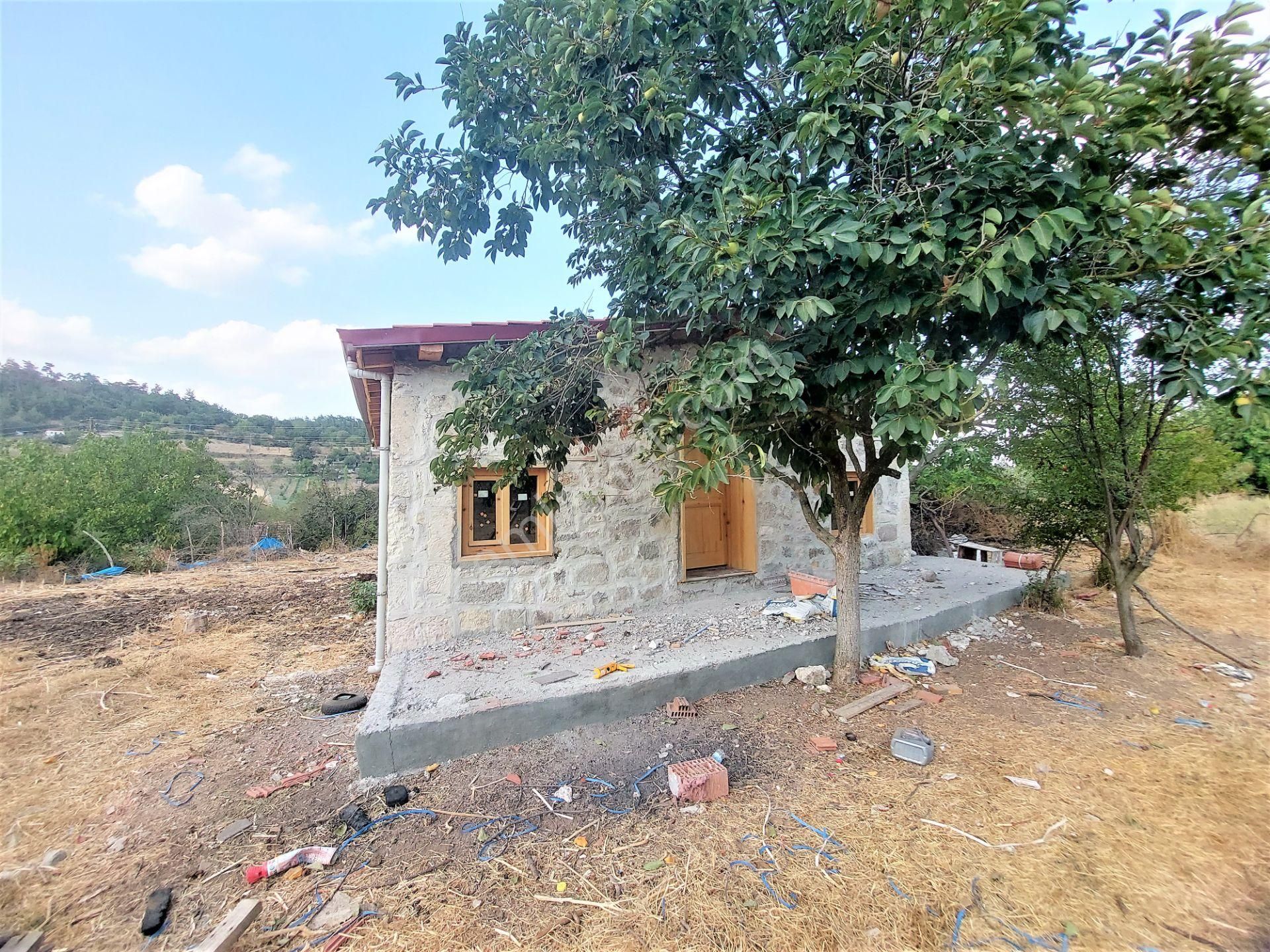 El/ya Ataköyde Köy İçerisinde 4288 M2 Arsa Taş Ev Yetişmiş Ağaç - Görsel 30