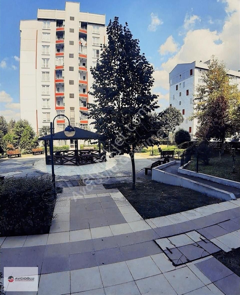 Küçükçekmece Atakent Satılık Daire FIRSAT ATAKENT 3.ETAP GARDENYA 548 ADA KİRACILI SATILIK DAİRE