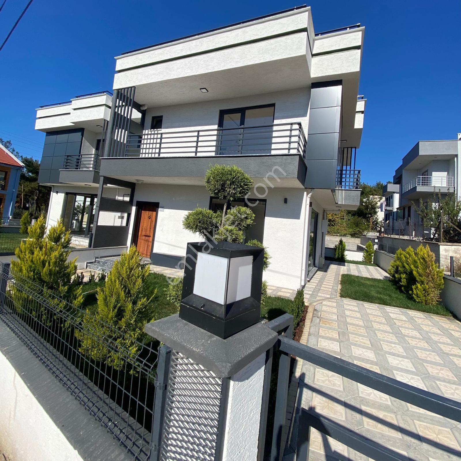 Çanakkale Merkez Güzelyalı Köyü Kiralık Villa  Çanakkale Merkez Güzelyalıda Satılık Villa