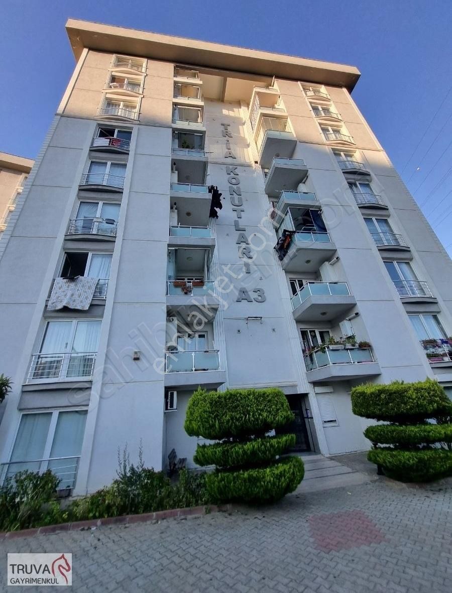 Pendik Çınardere Satılık Daire Truva gayrimenkulden tria konutlarında 135m2 3+1 deniz manzaralı