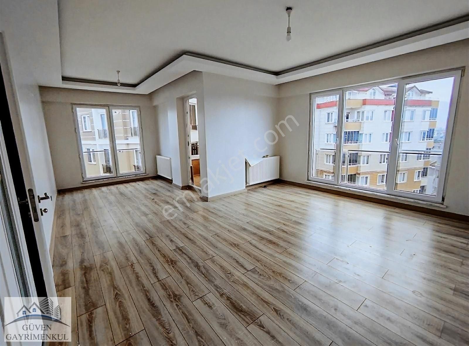 Altınordu Karşıyaka Kiralık Daire Karşıyaka Kuğukent Mevkii Altınevler Sitesi Ebeveyn Banyolu 3+1