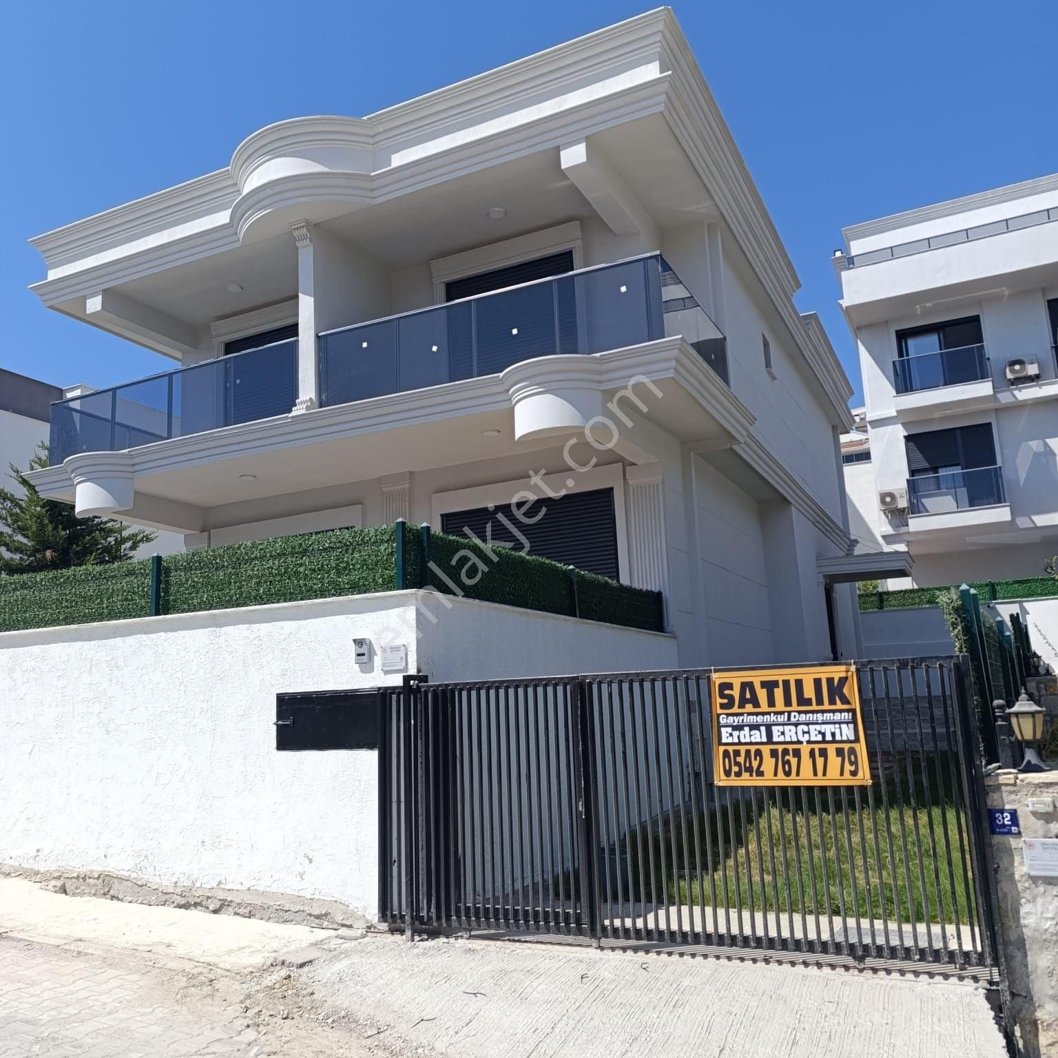 Kuşadası Kadınlar Denizi Satılık Villa kuşadası kadınlar denizinde 6+1 panoramik deniz manzaralı villa