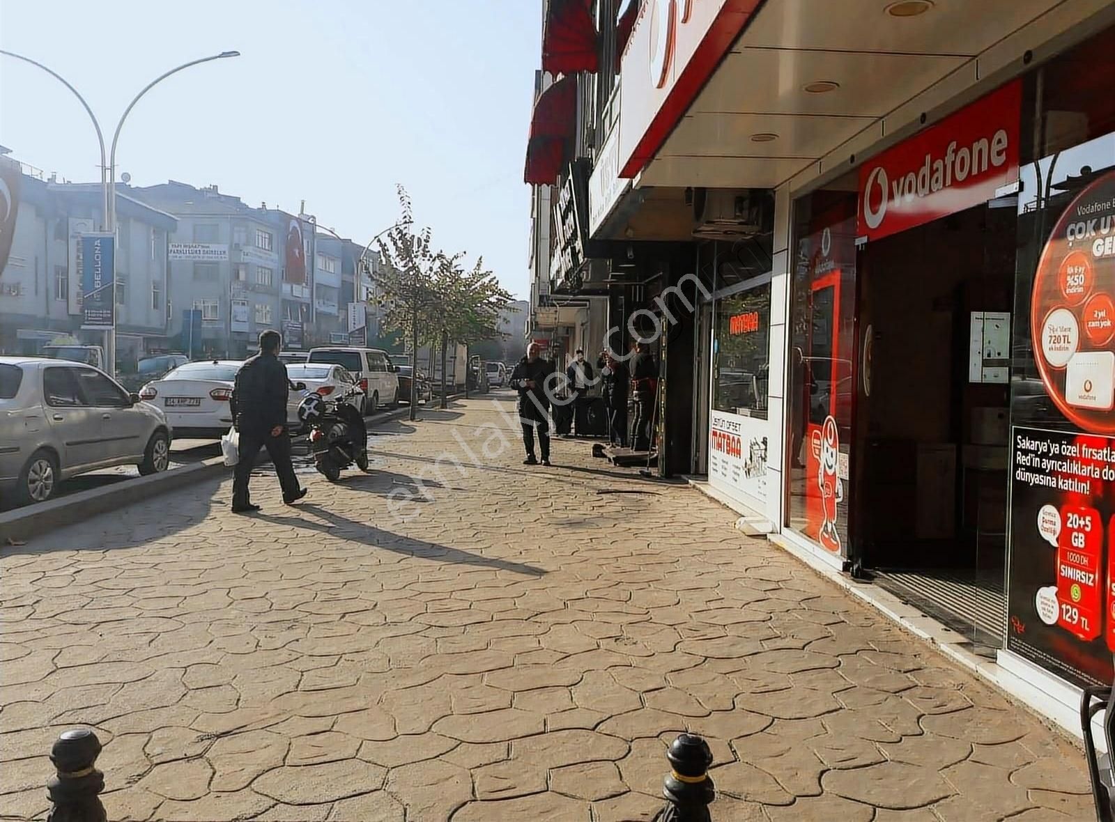 Altınköşe Emlak ; Satılık Çarşı Merkezinde Köşe Bina - Görsel 2