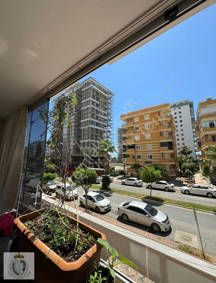 Alanya Mahmutlar Satılık Daire MAHMUTLAR BARBOROS CADDESİNDE 2+1 BAKIMLI FIRSAT DAİRE OPPORTUNI