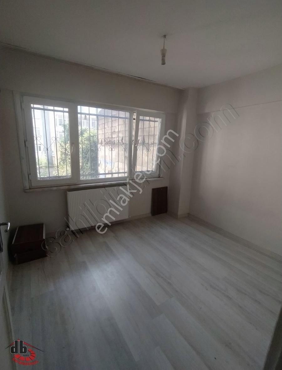 Eyüpsultan Rami Yeni Kiralık Daire RAMİ YENİMAHALLE'DE 2+1