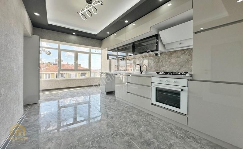 Keçiören Kuşcağız Satılık Daire MİR'den KUŞCAĞIZ' DA ULTRA LUX 3+1 ASANSÖRLÜ MANZARALI DAİRE