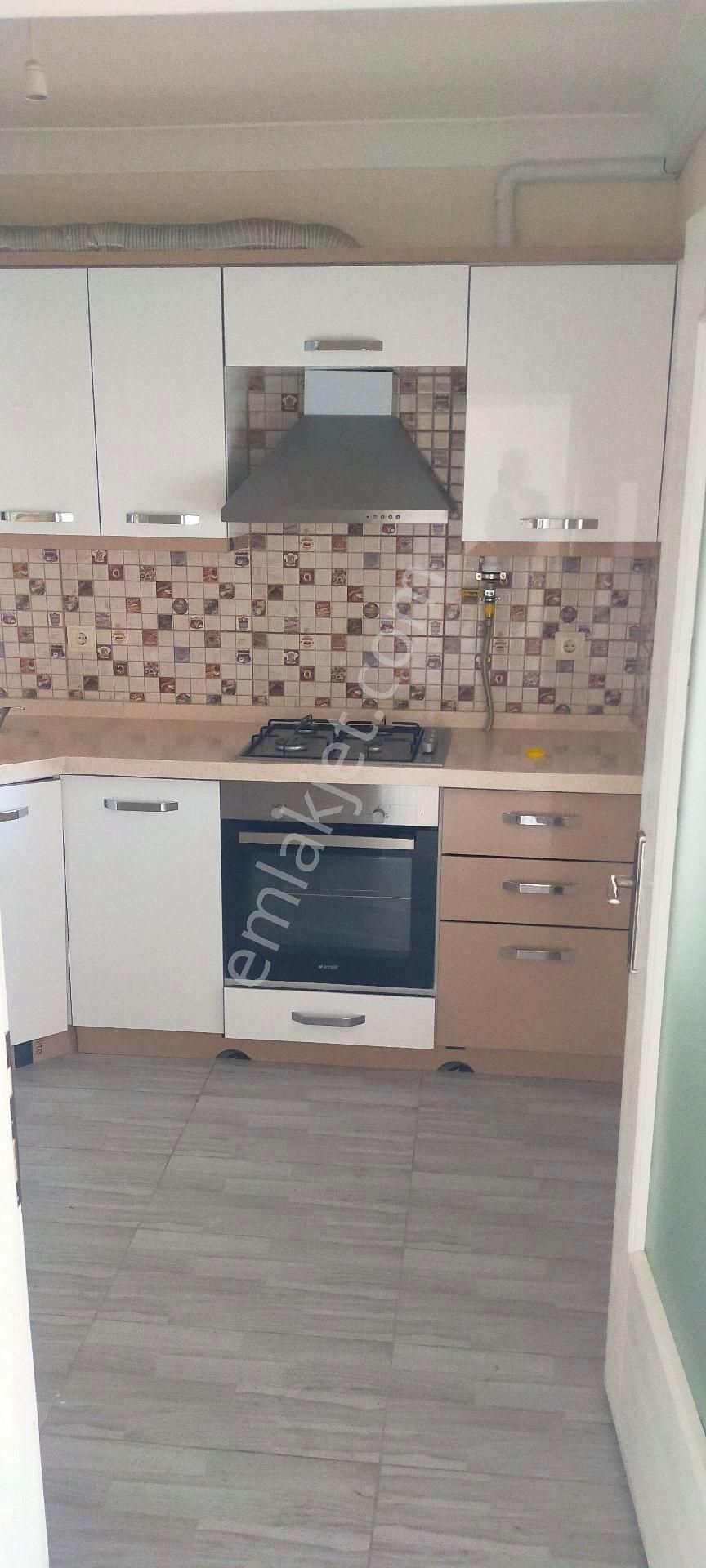 Edremit Cumhuriyet Kiralık Daire Edremit Boş Kiralık Daire