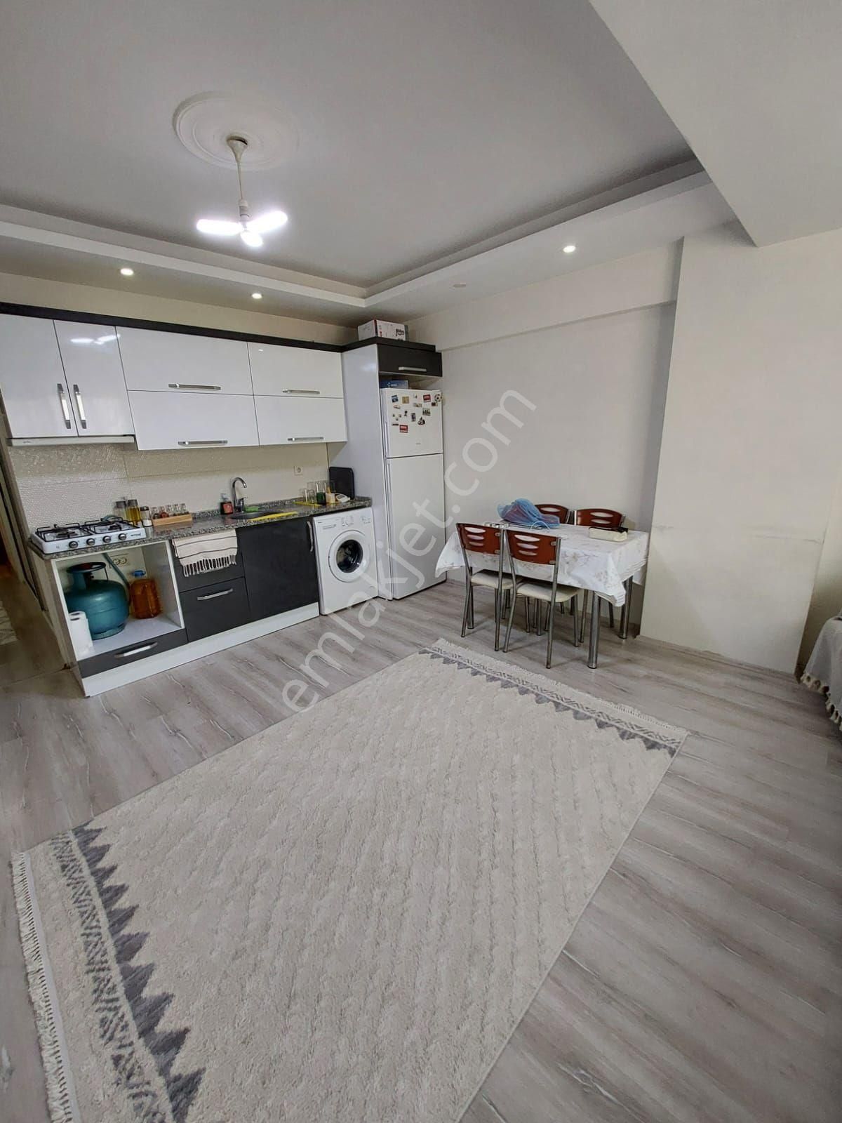 Nazilli Cumhuriyet Satılık Daire ADLİYE YANI GENİŞ 1+1 SATILIK DAİRE 