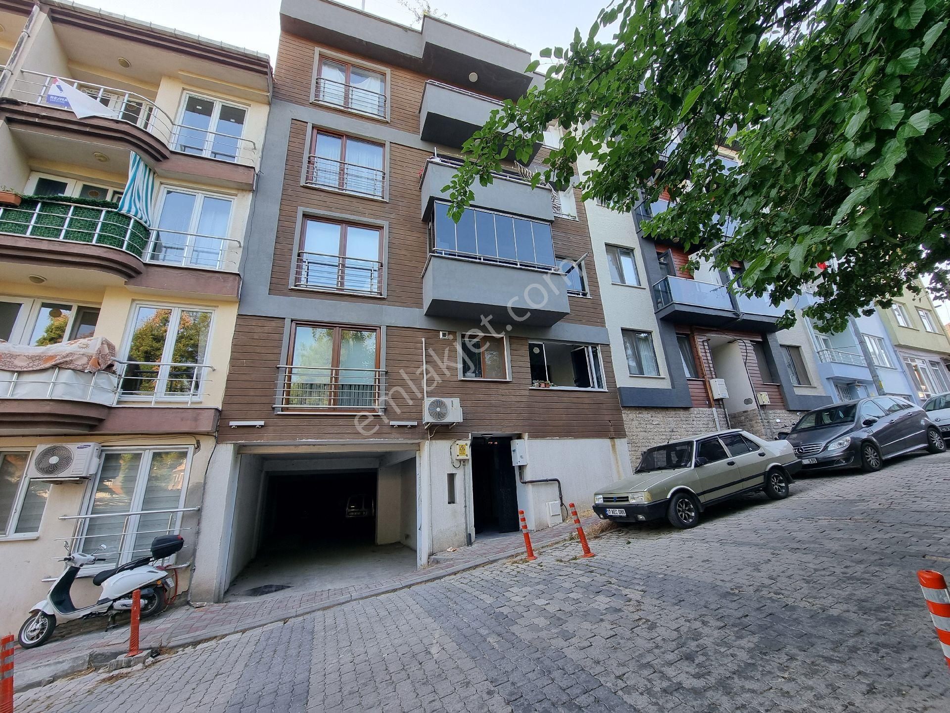 Biga Cumhuriyet Satılık Daire BİGA MERKEZ 3+1 FIRSAT DAİRE