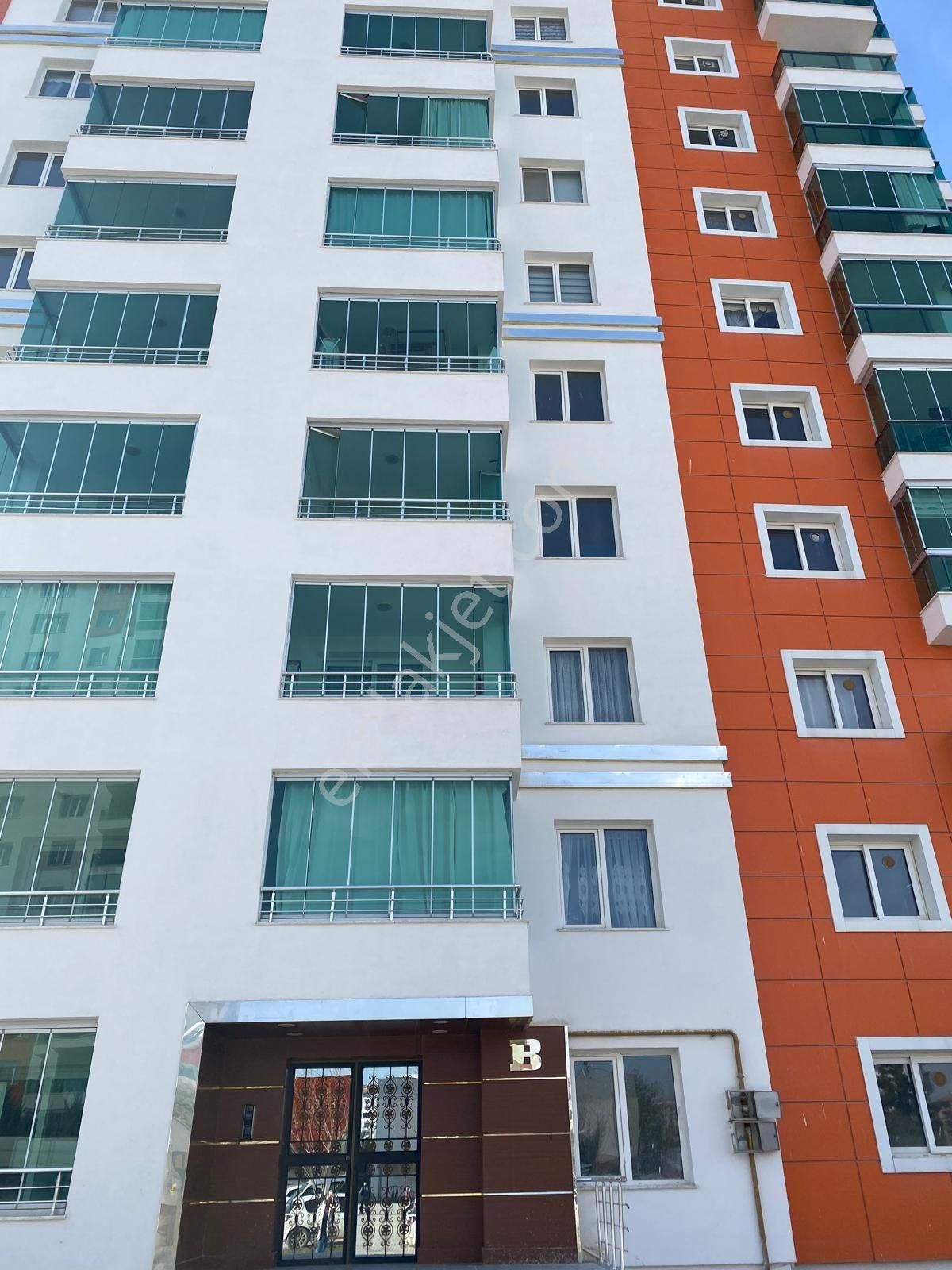 Yeşilyurt Bostanbaşı Satılık Daire Golden Line'de 3+1 Masrafsız Daire