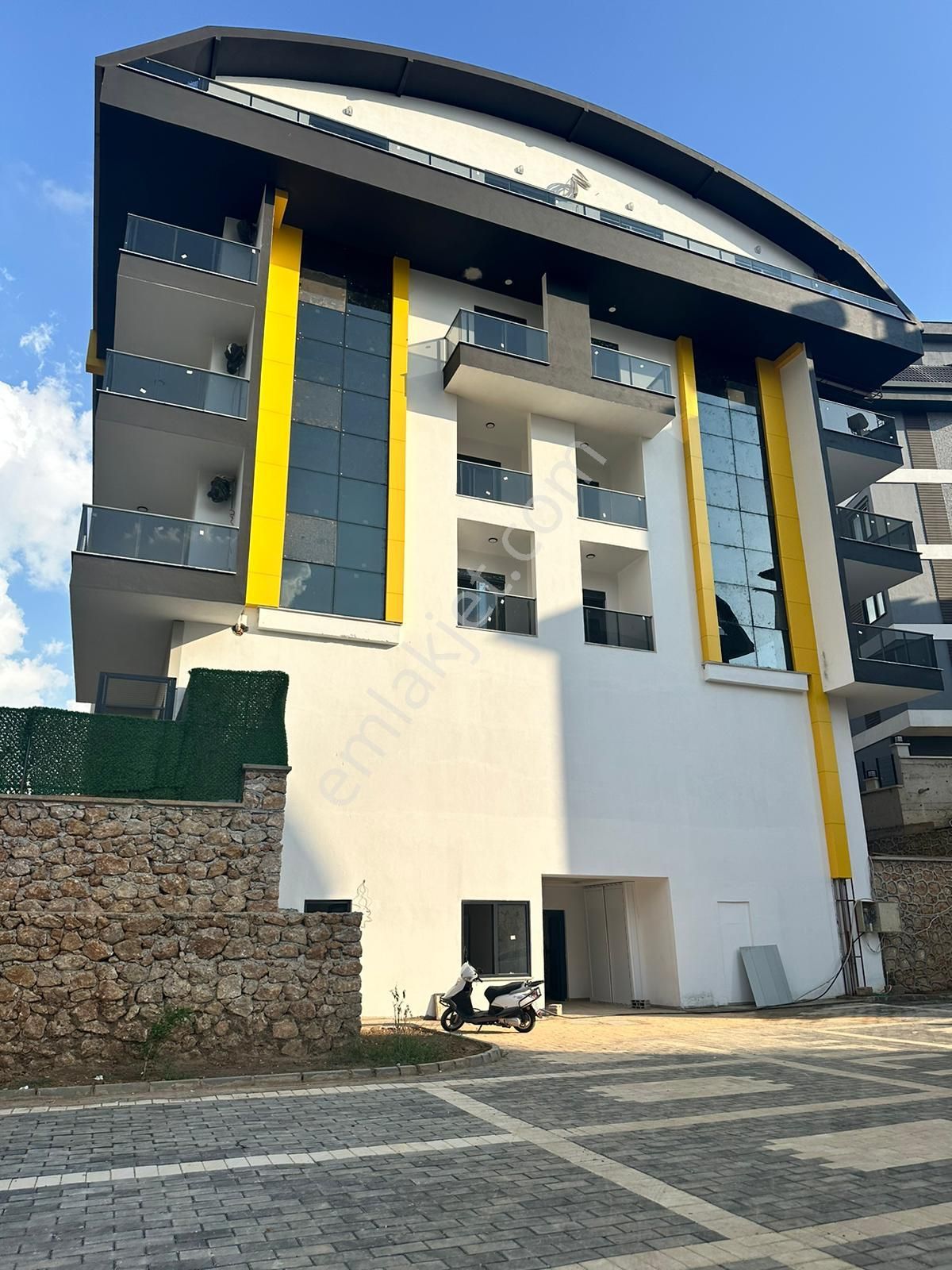 Alanya Oba Kiralık Daire  KİRALIK 2+1 YENİ DAİRE OBA KARAKOCALI  açıklamaya bknz