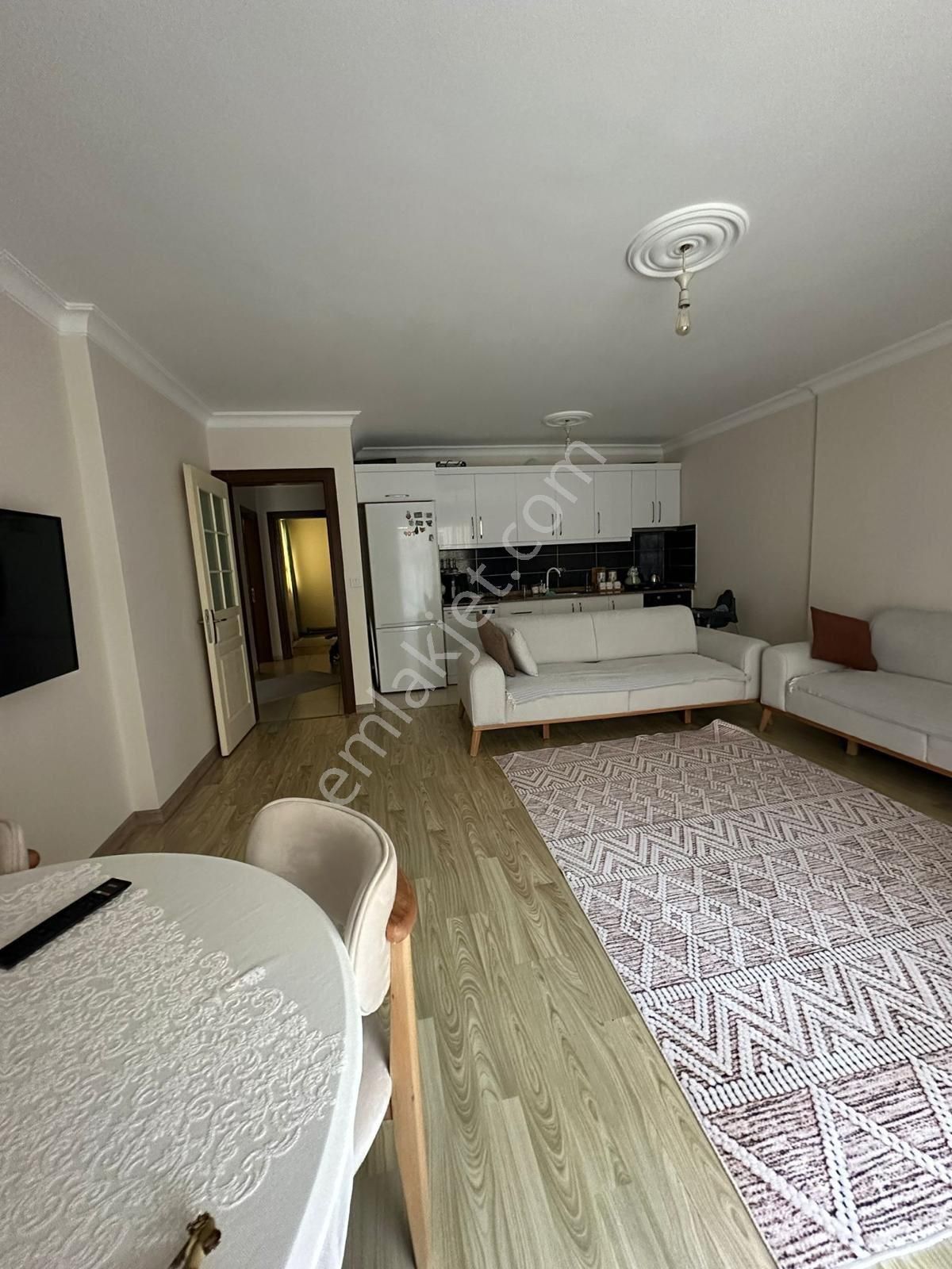 Kuşadası Davutlar Satılık Daire  GENİŞ VE KULLANIŞLI 3+1 DAİRE MERKEZDE